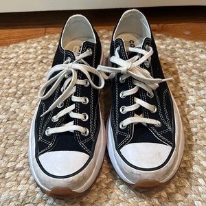 Converse Run Star Hike